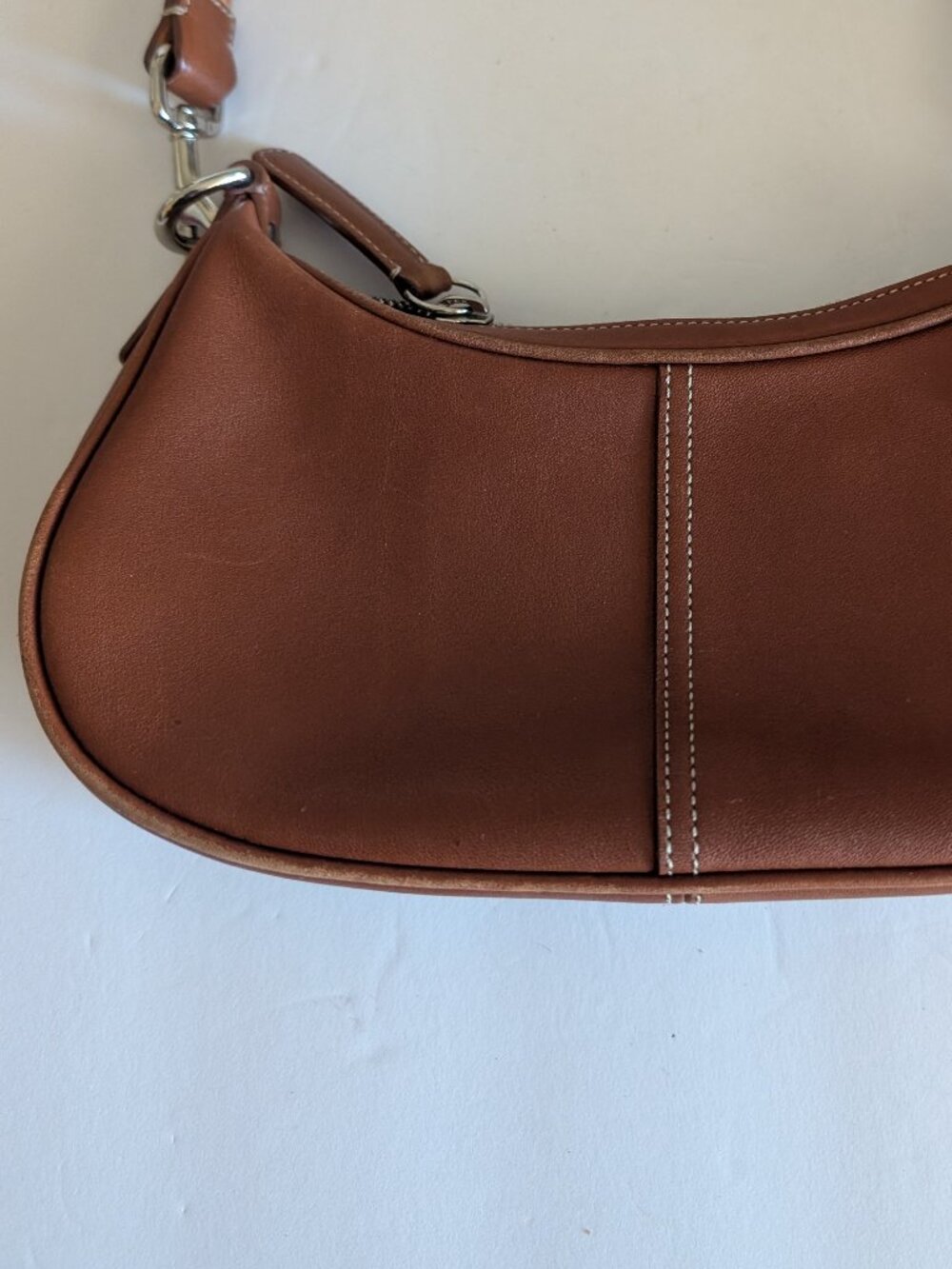 VINTAGE COACH 7593 BROWN LEATHER PURSE
